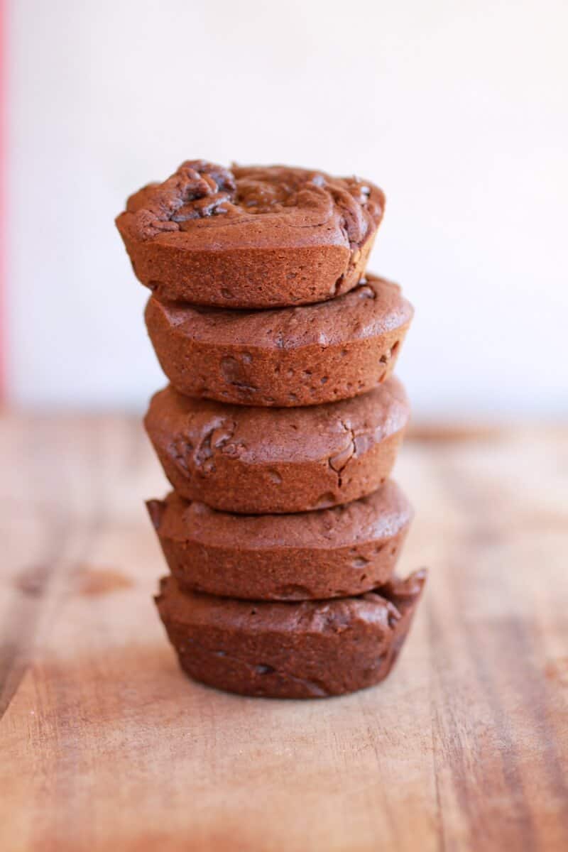 Brownie Batter Cheesecakes with Fudge Brownie Crust-3