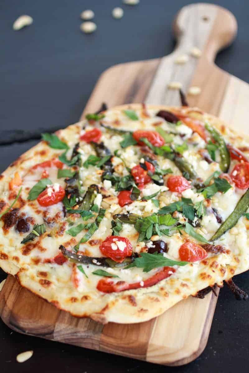 Whipped Feta and Roasted Jalapeño Greek Pizza https://body-metrics.site/