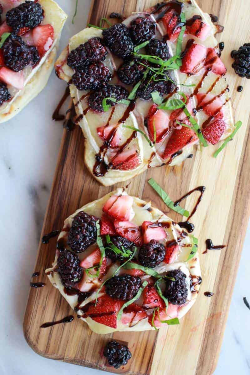 Grilled Blackberry, Strawberry, Basil and Brie Pizza Crisp | halfbakedharvest.com
