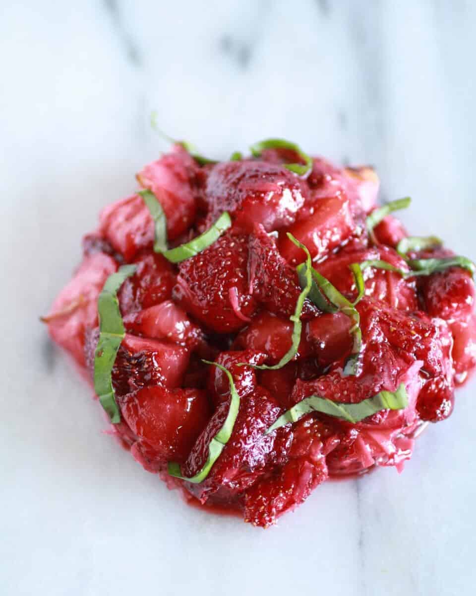 Oatmeal Cookie Banana Crisp with Chocolate Kahlua Sauce FG2-28