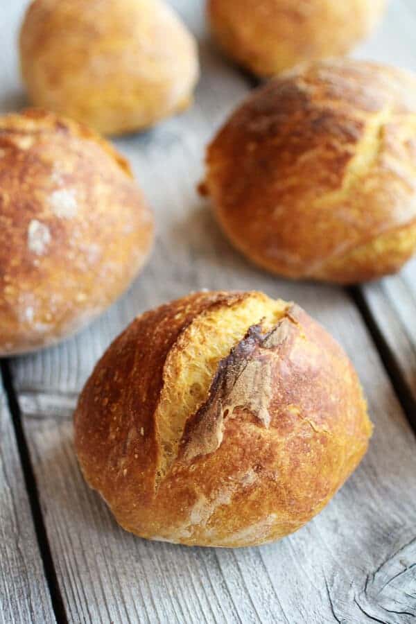Super Easy Crusty No-Knead Pumpkin Bread Bowls | halfbakedharvest.com