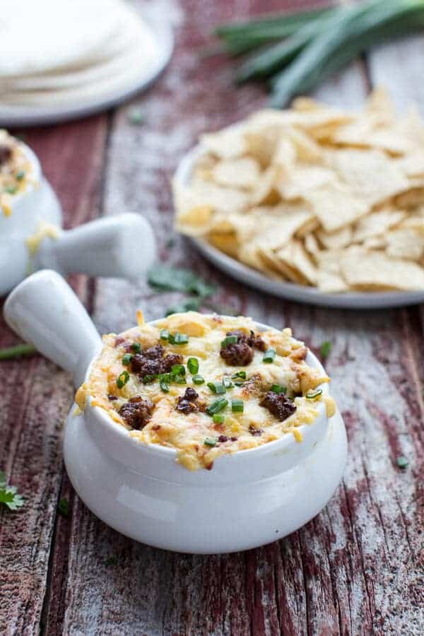 Cheesy-Fontina-Caramelized-Onion-Chorizo-and-Artichoke-Dip-11