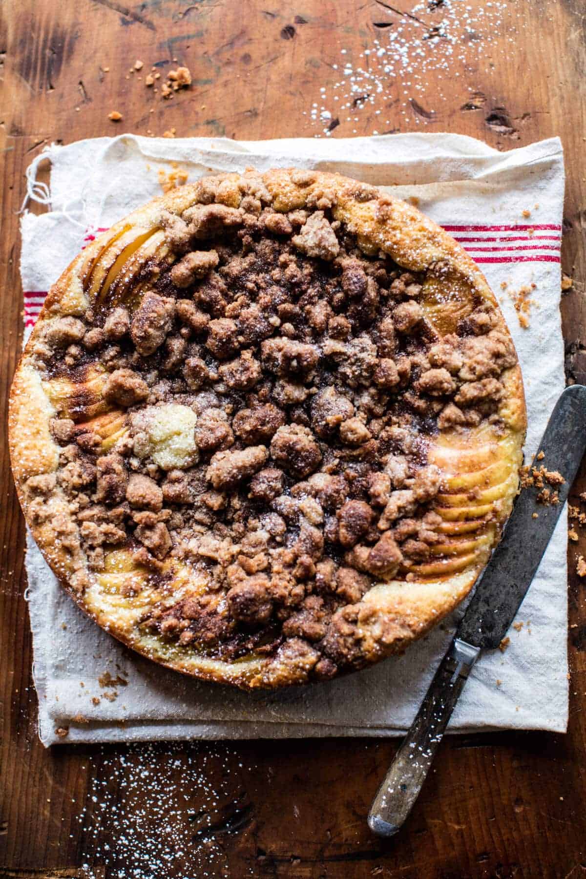 Cinnamon Apple Crumble Cake | halfbakedharvest.com @hbharvest