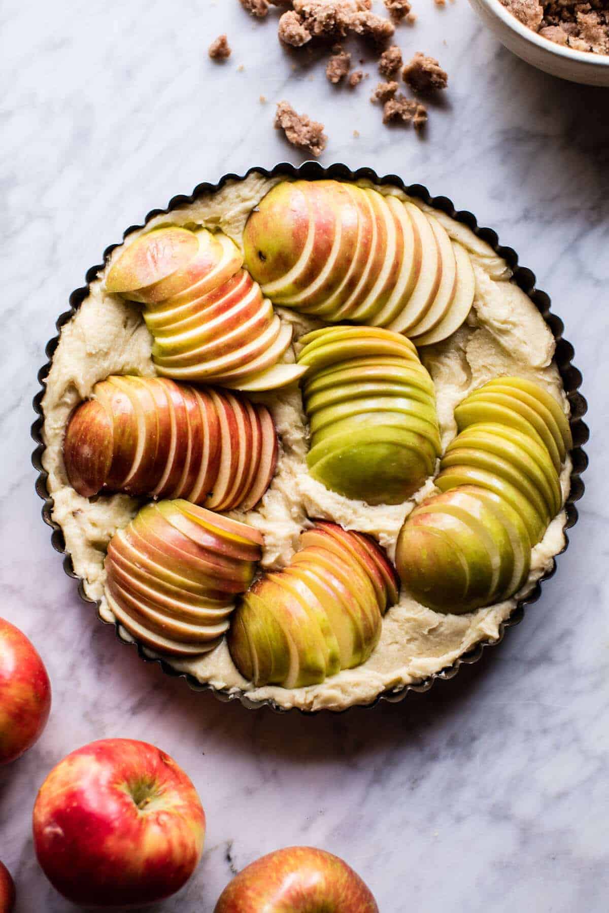 Cinnamon Apple Crumble Cake | halfbakedharvest.com @hbharvest