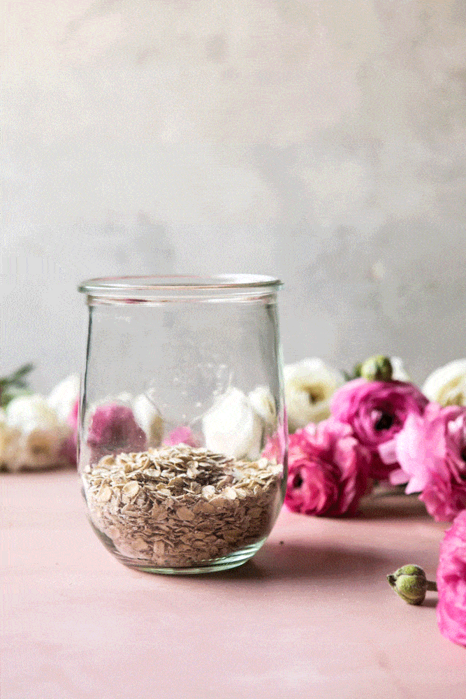 Mother's Day Oatmeal Chocolate Chip Cookie Cookbook Gift Basket | halfbakedharvest.com #mothersday #crafts gif of oatmeal chocolate chip cookie jar