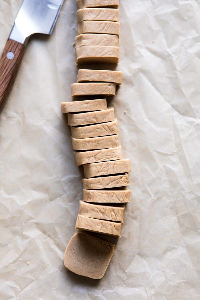 New! Slice n' Bake Chocolate Covered Peanut Butter Cookies. Peanuty, chocolate covered cookies. the best. Recipe: https://body-metrics.site/slice-n-bake-chocolate-covered-peanut-butter-cookies/ #cookies #Christmas #easyrecipes #chocolate #peanutbutter Slice n' Bake Peanut Butter Cookies before baking