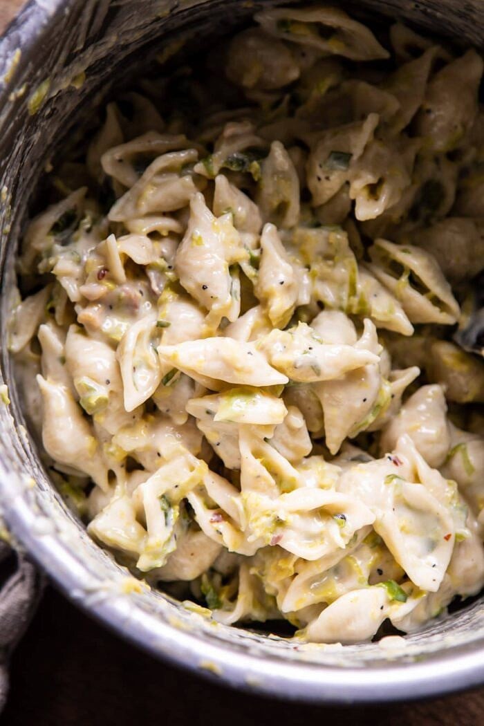 Instant Pot Irish Cheddar Bacon Mac and Cheese | halfbakedharvest.com #instantpot #macandcheese #easyrecipes #pasta #Irish Instant Pot Irish Cheddar Bacon Mac and Cheese in instant pot bowl