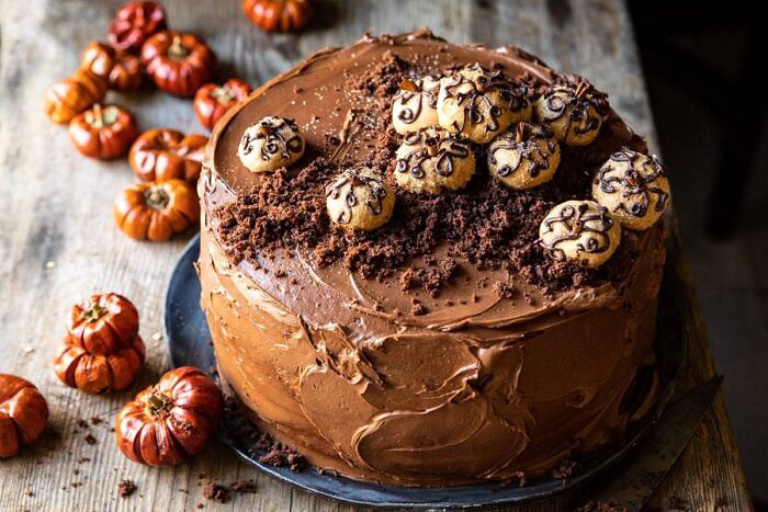 horPumpkin Patch Chocolate Peanut Butter Cake | halfbakedharvest.com #chocolatepeanutbutter #chocolatecake #peanutbutter #halloween