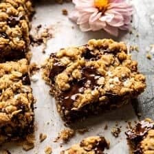 Healthier Dark Chocolate Chunk Oatmeal Cookie Bars | halfbakedharvest.com