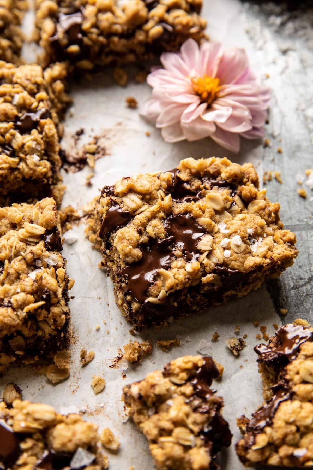 Healthier Dark Chocolate Chunk Oatmeal Cookie Bars | halfbakedharvest.com
