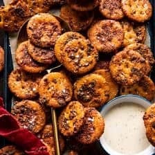 Sweet and Spicy Seasoned Crackers | halfbakedharvest.com