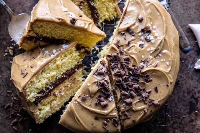 Caramel Butter Cake with Fudgy Chocolate Frosting | halfbakedharvest.com Caramel Butter Cake with Fudgy Chocolate Frosting | halfbakedharvest.com