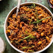20 Minute Stir Fried Honey Ginger Sesame Noodles | halfbakedharvest.com