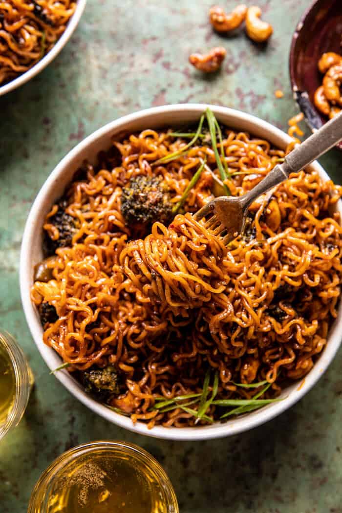 20 Minute Stir Fried Honey Ginger Sesame Noodles | halfbakedharvest.com