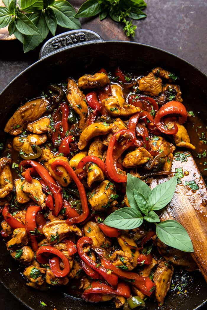 25 Minute Black Pepper Jalapeño Basil Chicken Stir Fry | halfbakedharvest.com 25 Minute Black Pepper Jalapeño Basil Chicken Stir Fry | halfbakedharvest.com