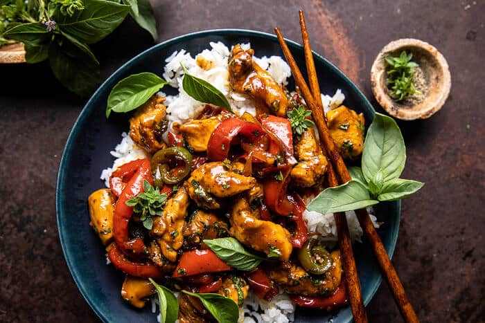 25 Minute Black Pepper Jalapeño Basil Chicken Stir Fry | halfbakedharvest.com