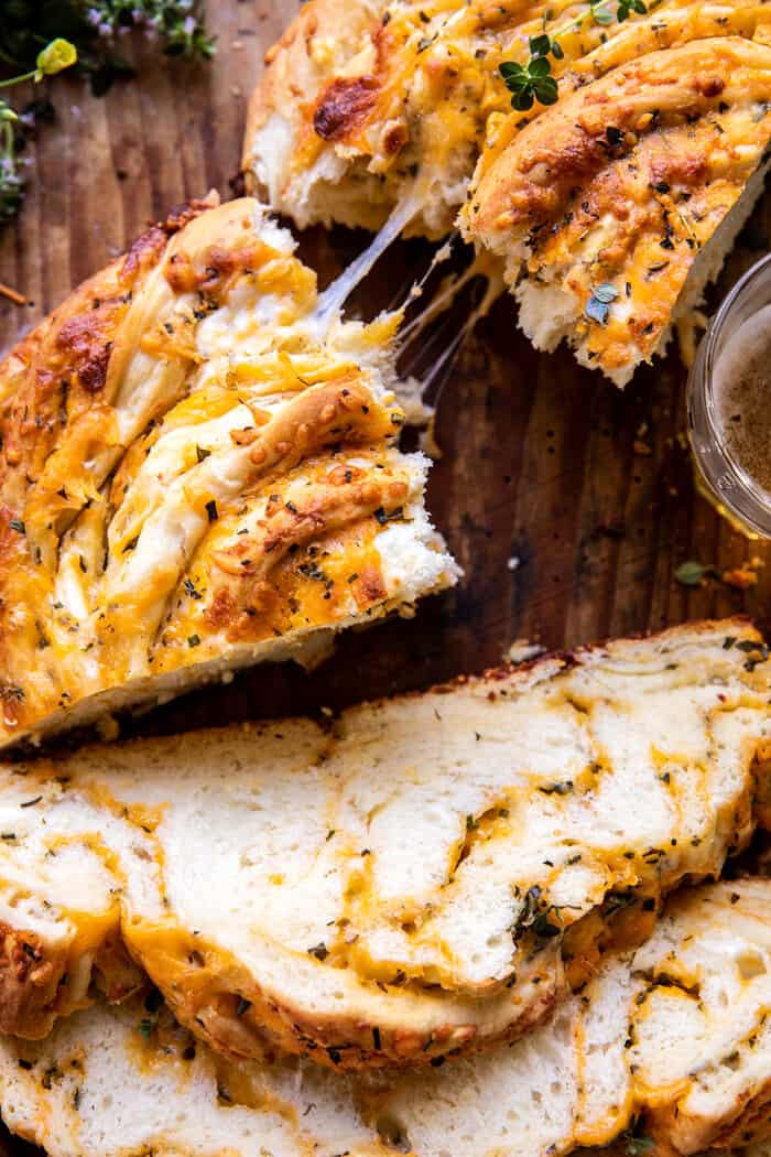 Soft Garlic Herb Cheddar Cheese Bread | halfbakedharvest.com Soft Garlic Herb Cheddar Cheese Bread | halfbakedharvest.com