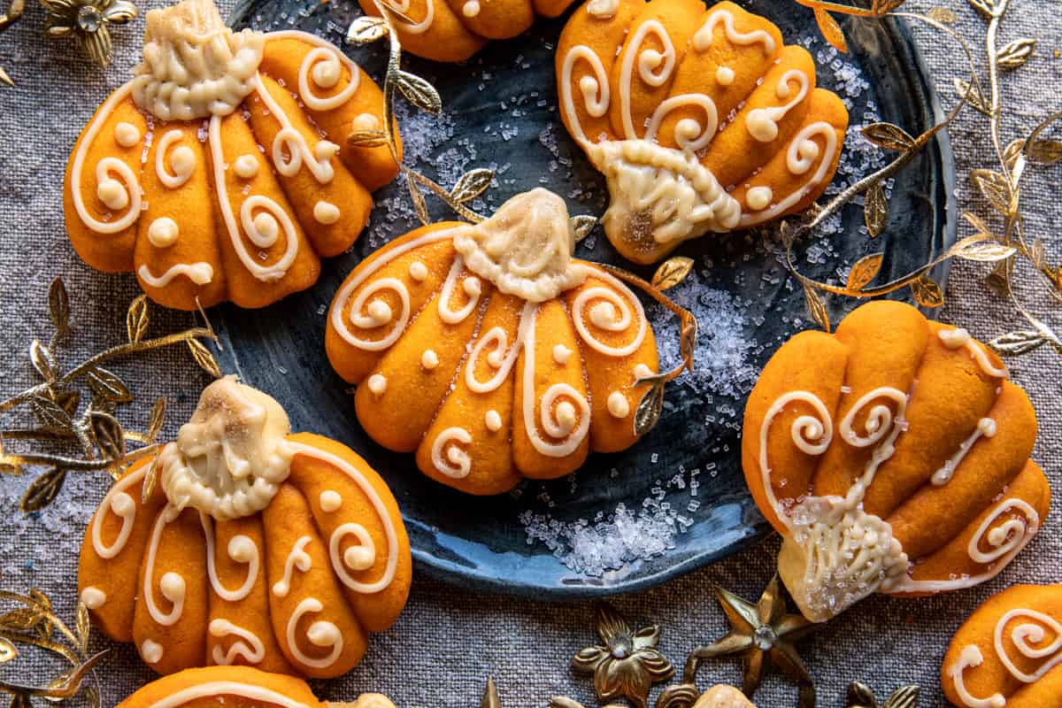 Roly Poly Pumpkin Cookies | halfbakedharvest.com