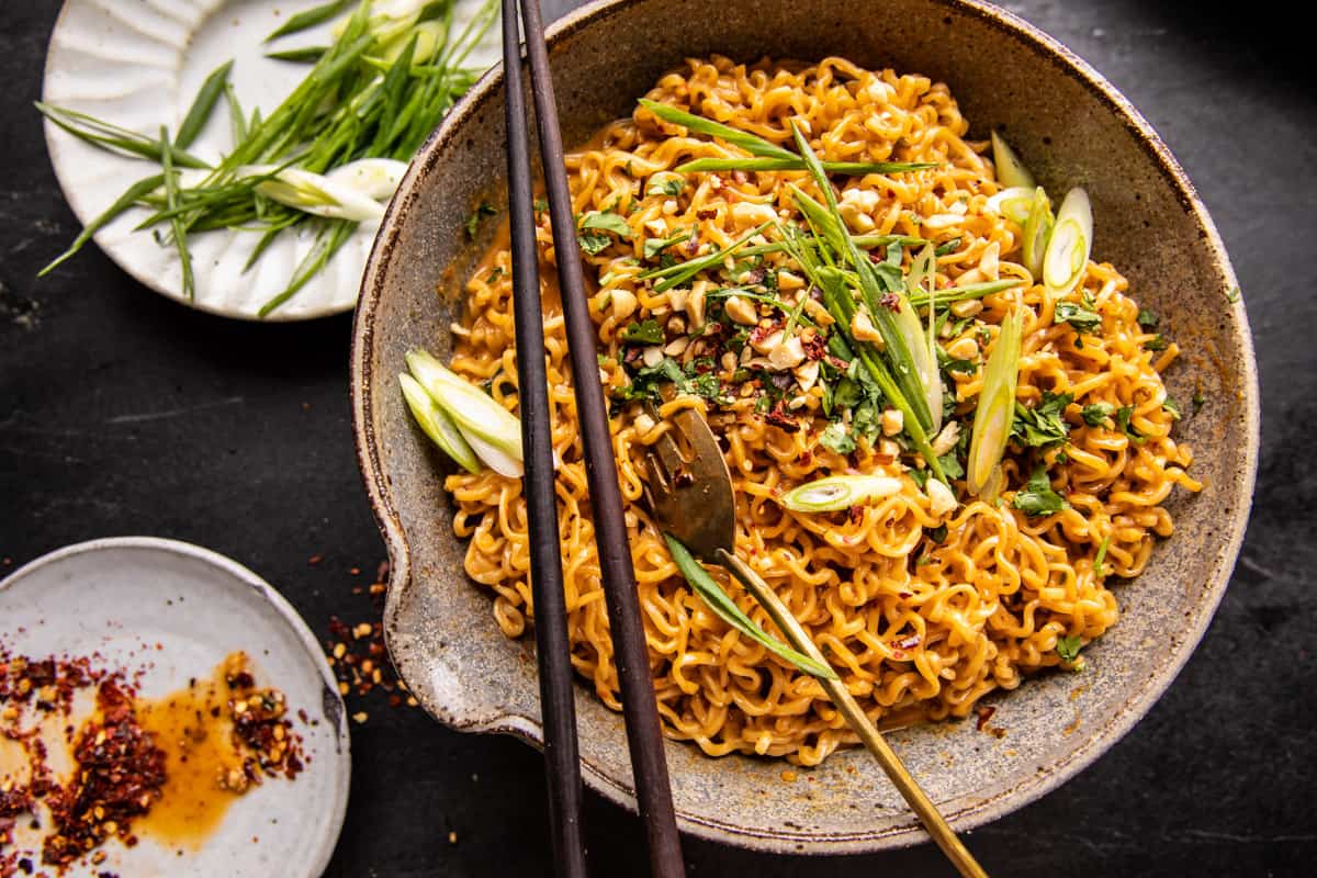 20 Minute Garlic Oil Schezwan Peanut Noodles | halfbakedharvest.com