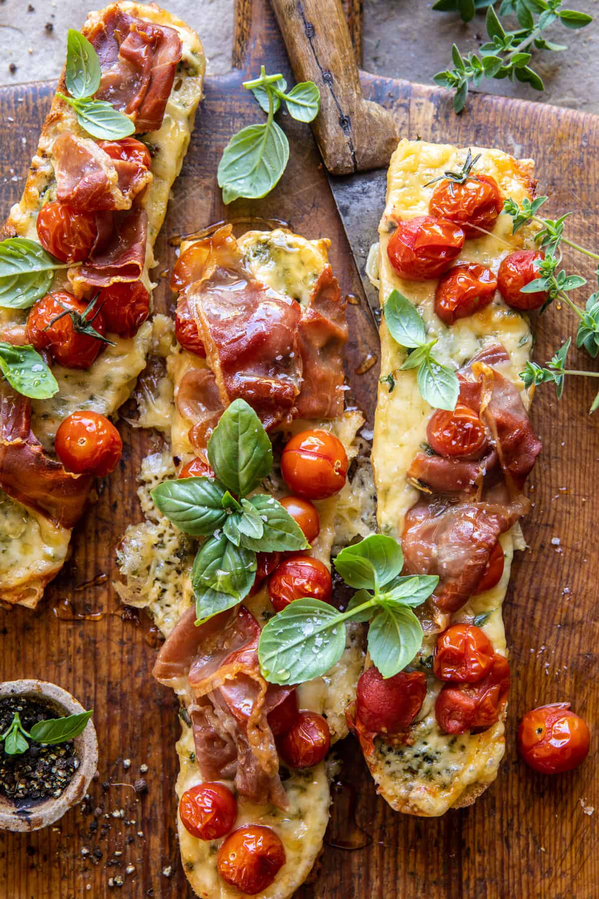 Baked Gruyère Tomato Bruschetta | halfkabedharvest.com