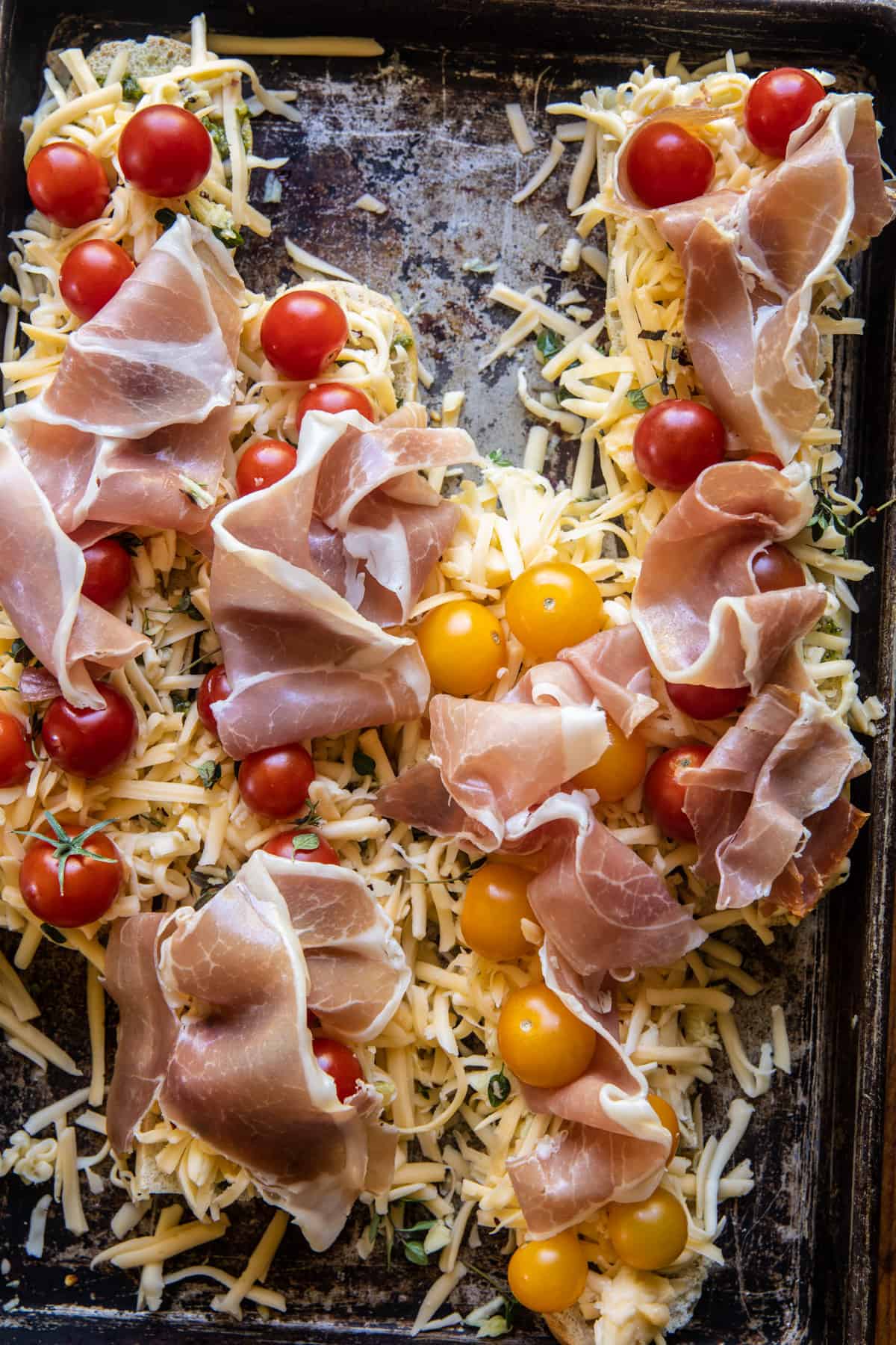 Baked Gruyère Tomato Bruschetta | halfkabedharvest.com