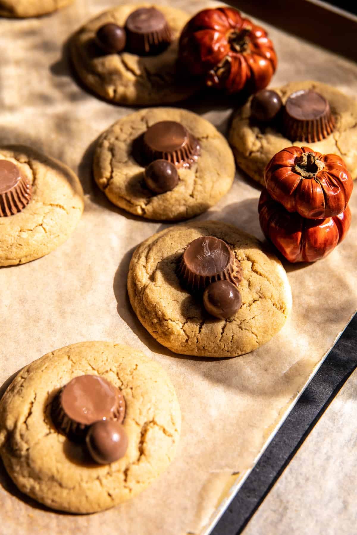 Chewy Brown Sugar Peanut Butter Spider Cookies | halfbakedharvest.com