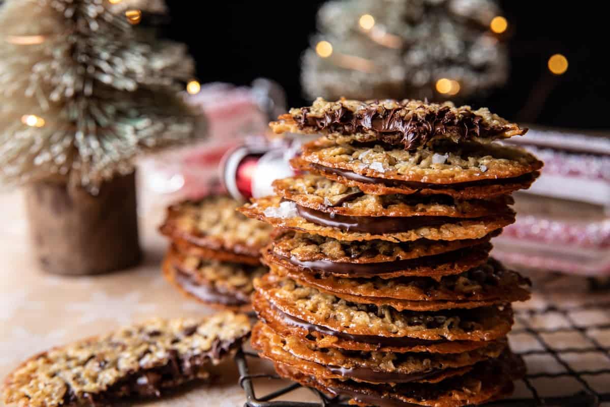 Easy Chocolate Oatmeal Lace Cookies | halfbakedharves.com