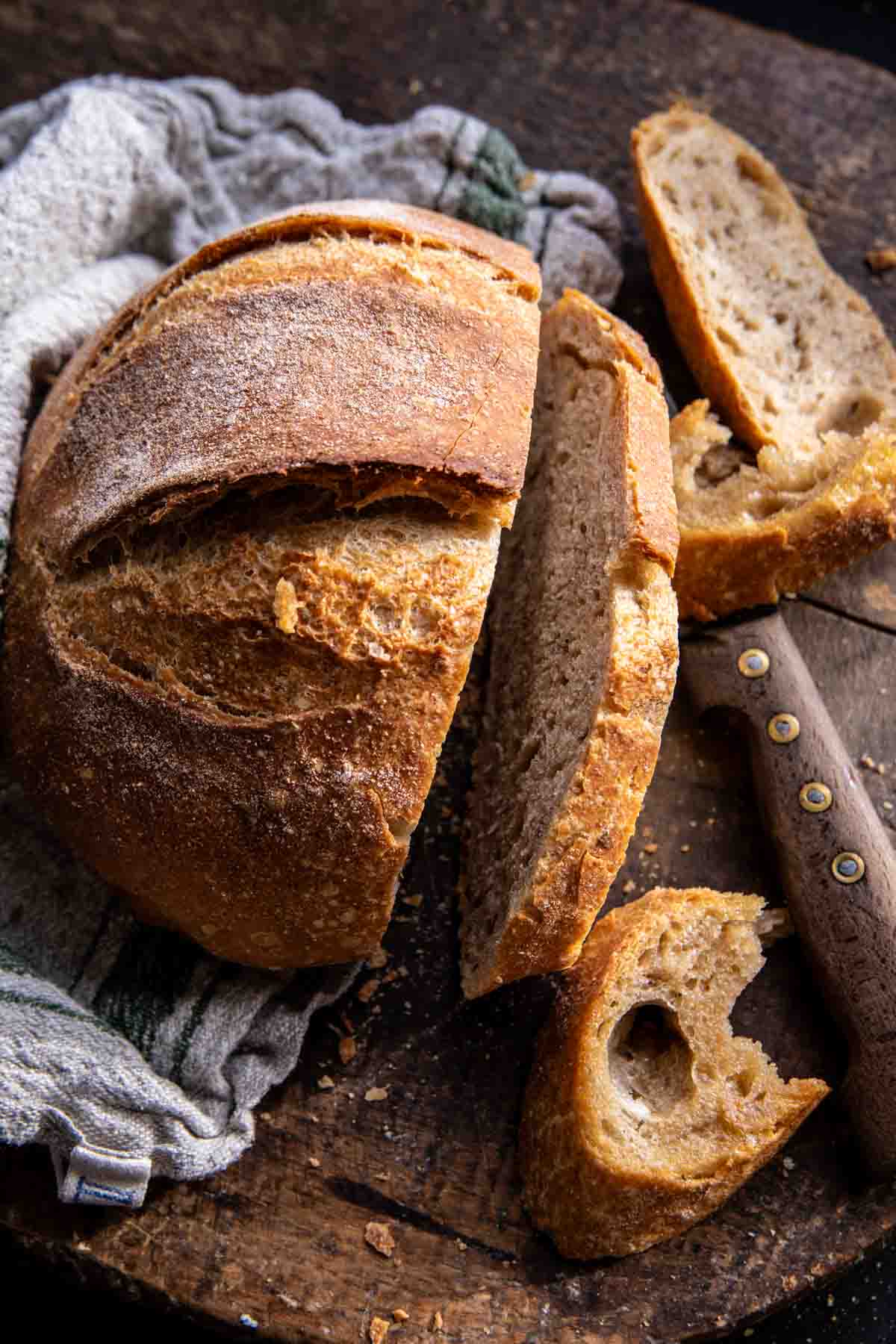 The Best (easiest) No Knead Bread | halfbakedharvest.com
