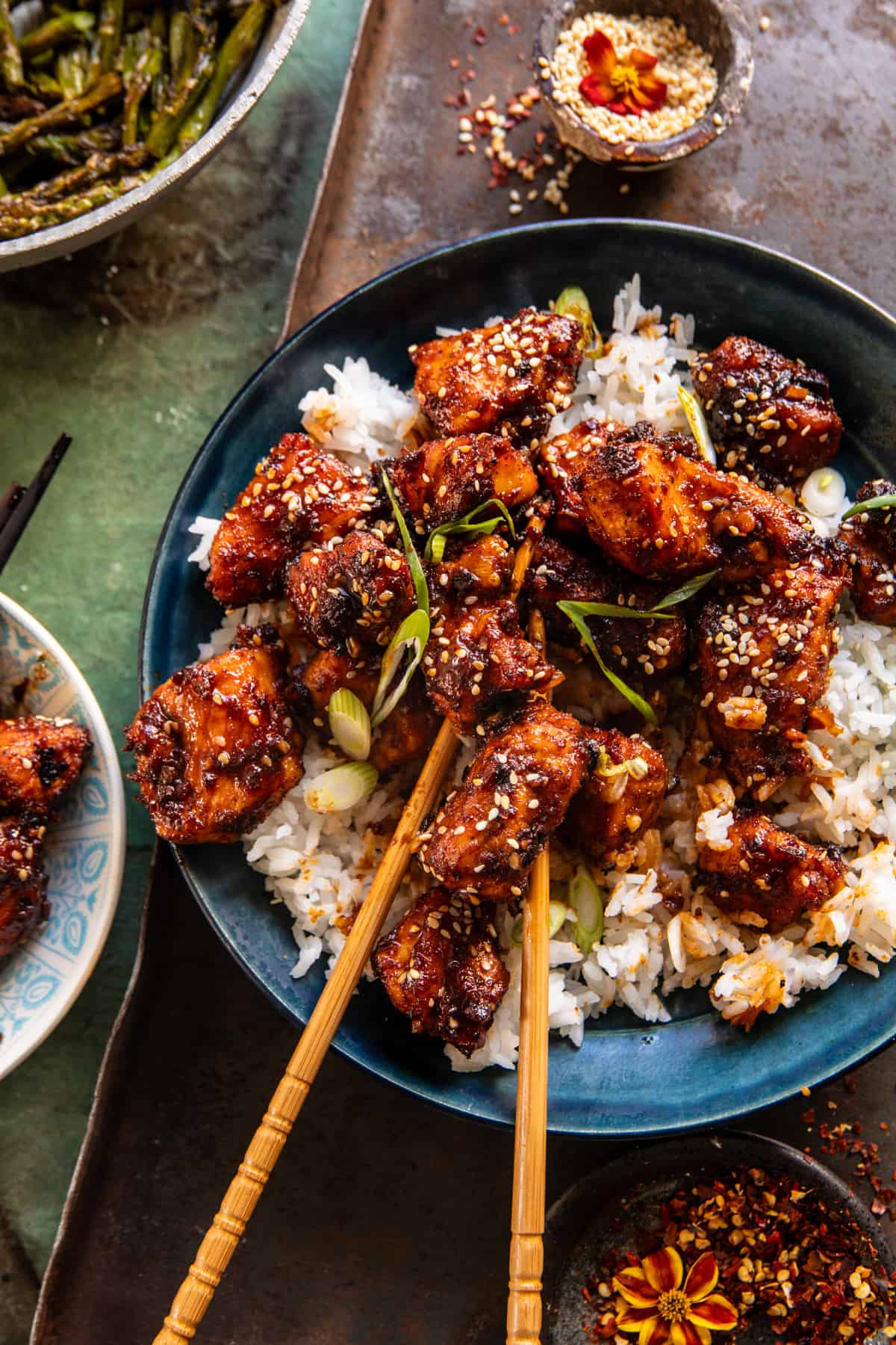 30 Minute Honey Garlic Chicken | halfbakedharvet.com