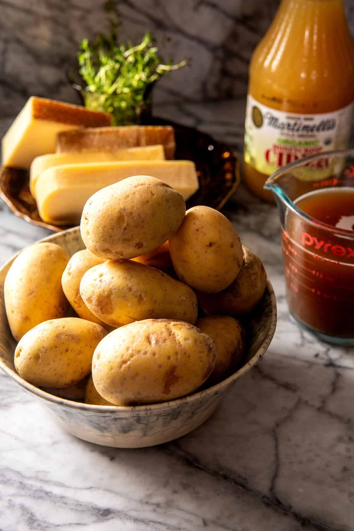 Crockpot Fondue Mashed Potatoes | halfbakedharvest.com