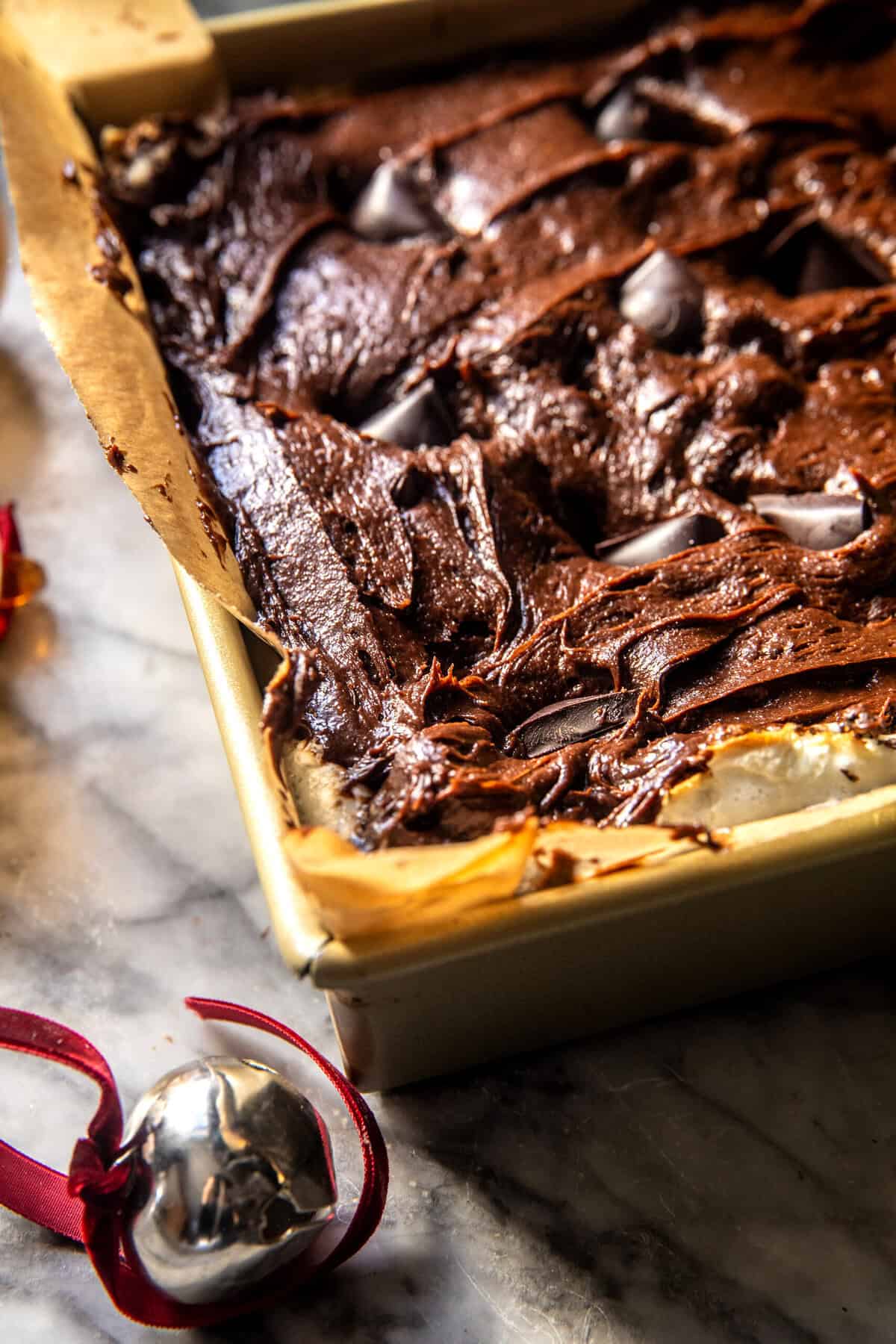 Toasted Marshmallow Hot Chocolate Bars | halfbakedharest.com